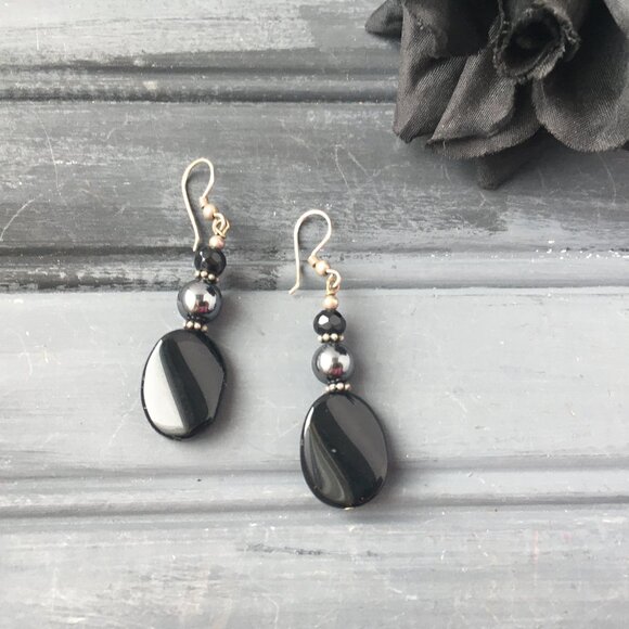 Black Dangly Earrings - Picture 1 of 8